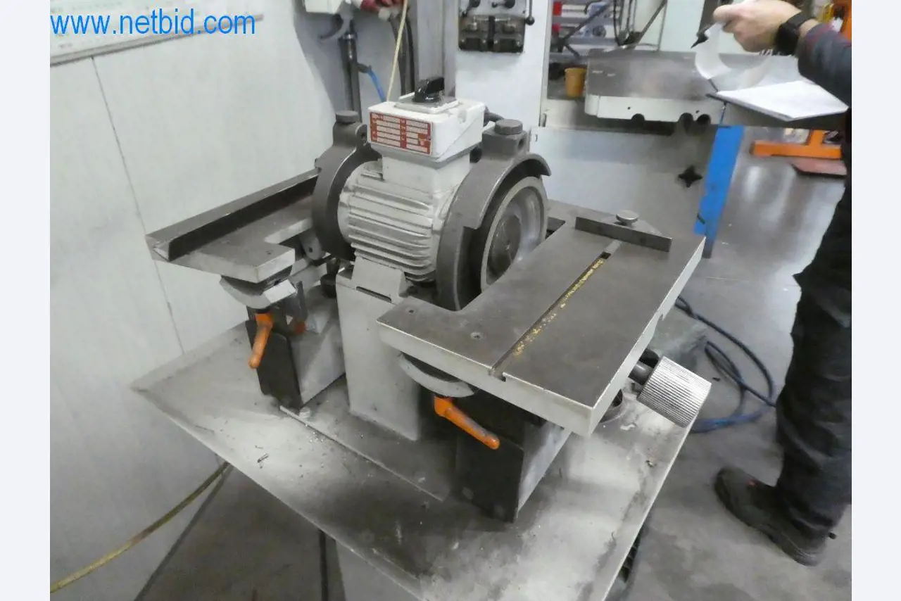 Maszyny do cięcia, sprzęt warsztatowy-2