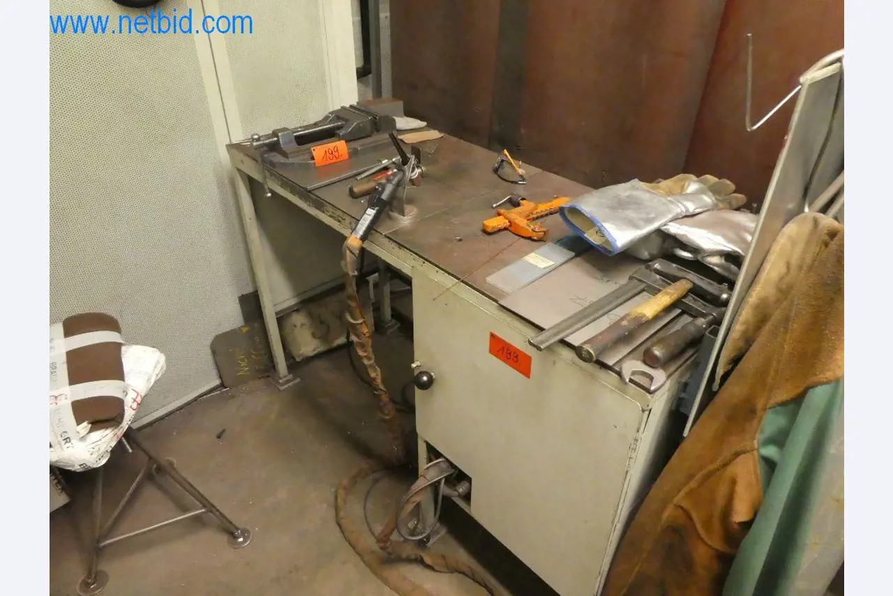 Řezací stroje, dílenské vybavení-2