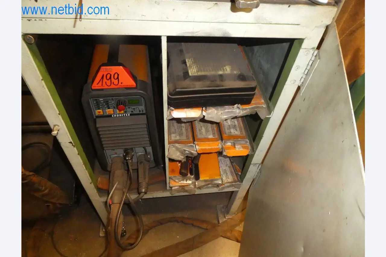 Řezací stroje, dílenské vybavení-4