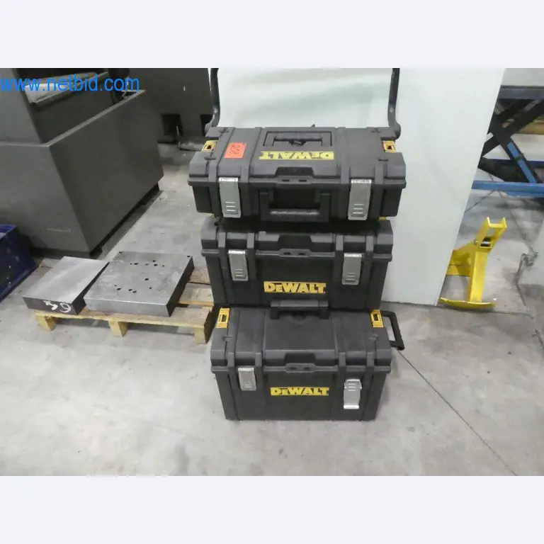 Řezací stroje, dílenské vybavení-1