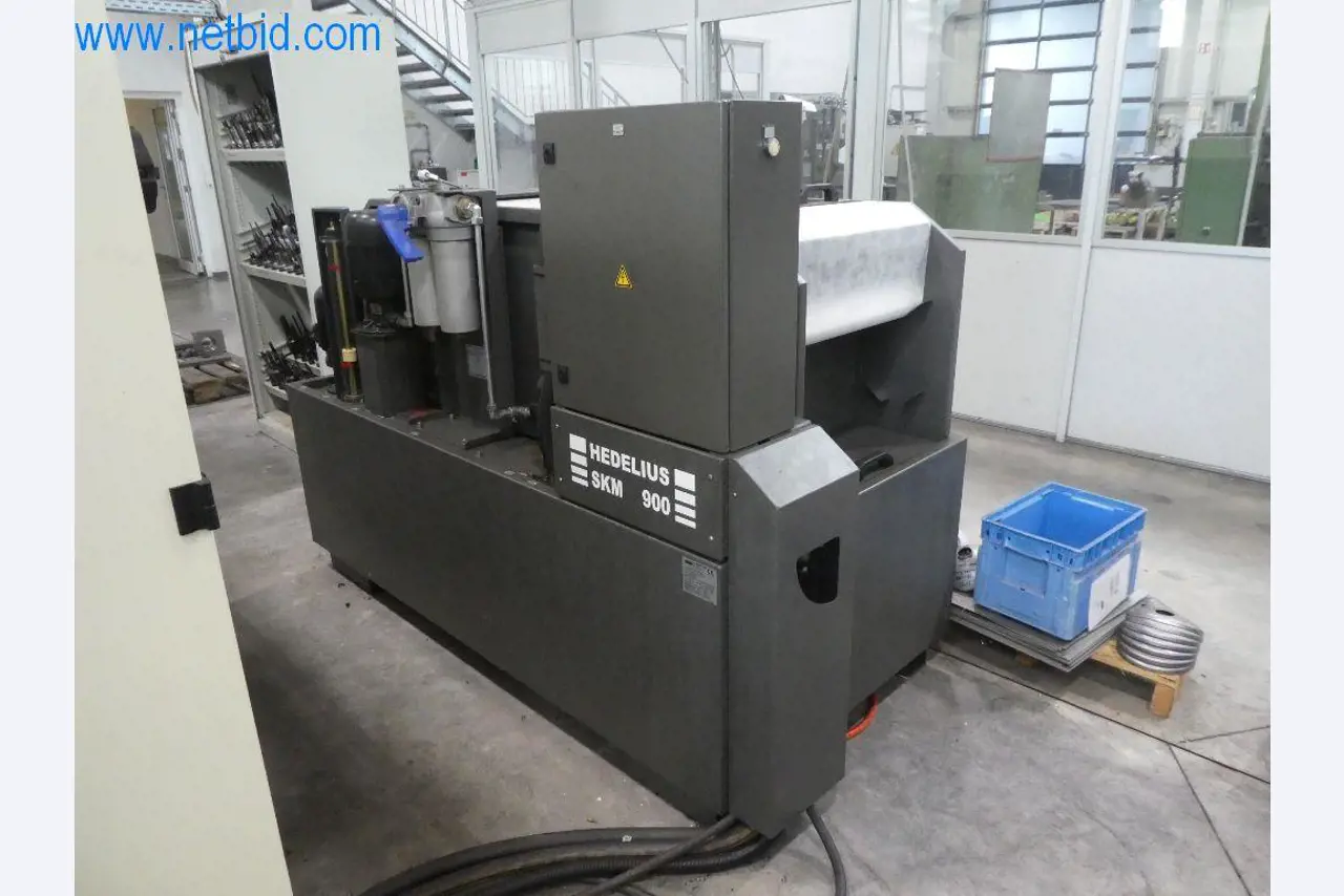 Řezací stroje, dílenské vybavení-10