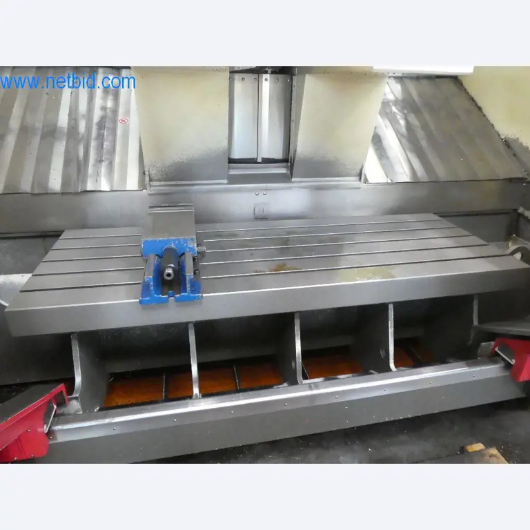 Řezací stroje, dílenské vybavení-2