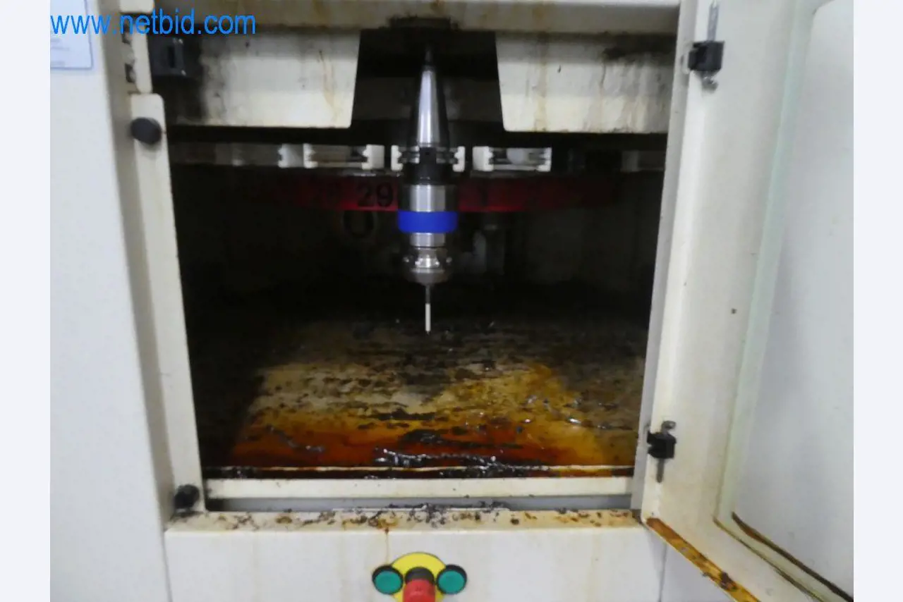 Řezací stroje, dílenské vybavení-8