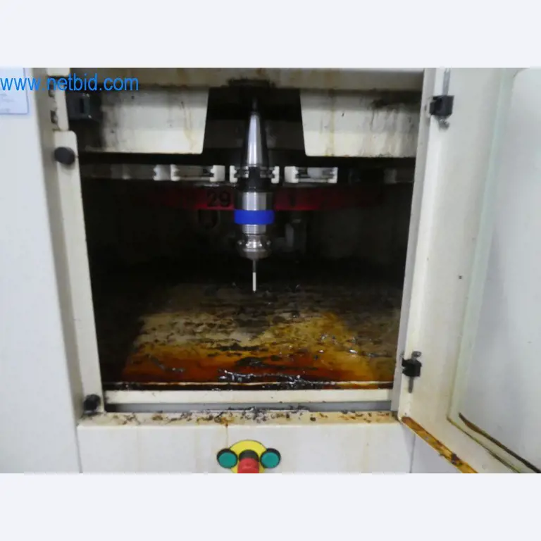 Řezací stroje, dílenské vybavení-8