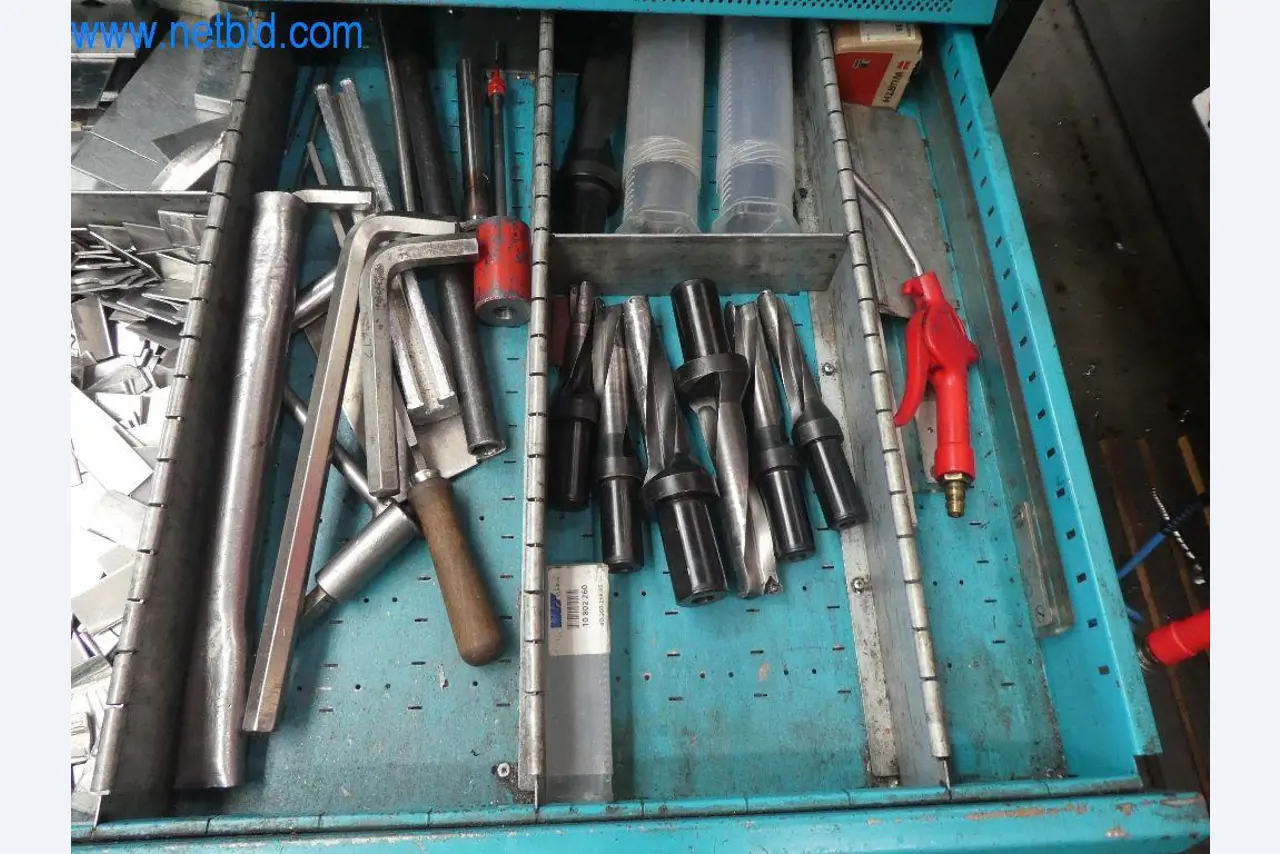 Zerspanungsmaschinen, Werkstattausstattung-4