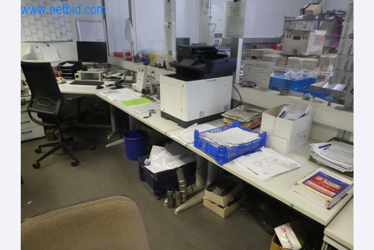 Řezací stroje, dílenské vybavení-3