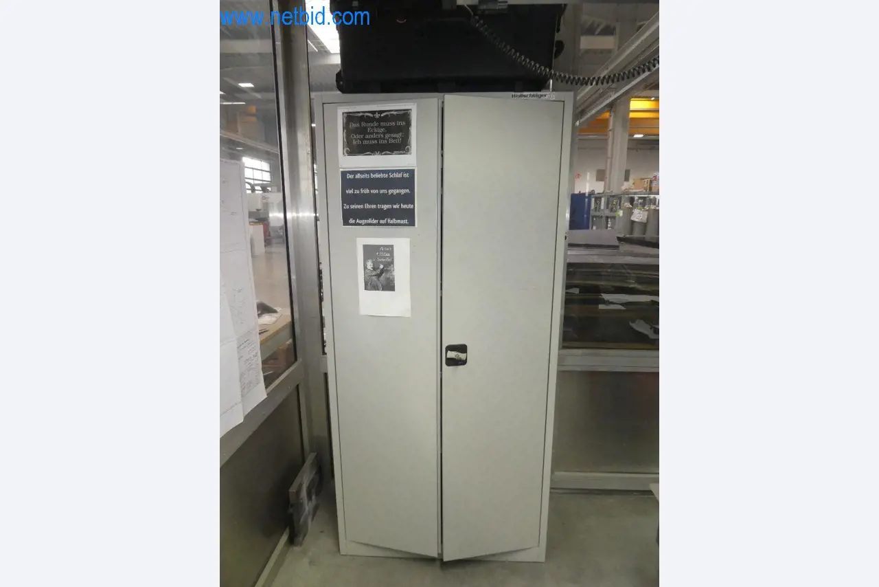 Řezací stroje, dílenské vybavení-8