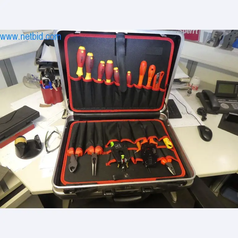 Řezací stroje, dílenské vybavení-2