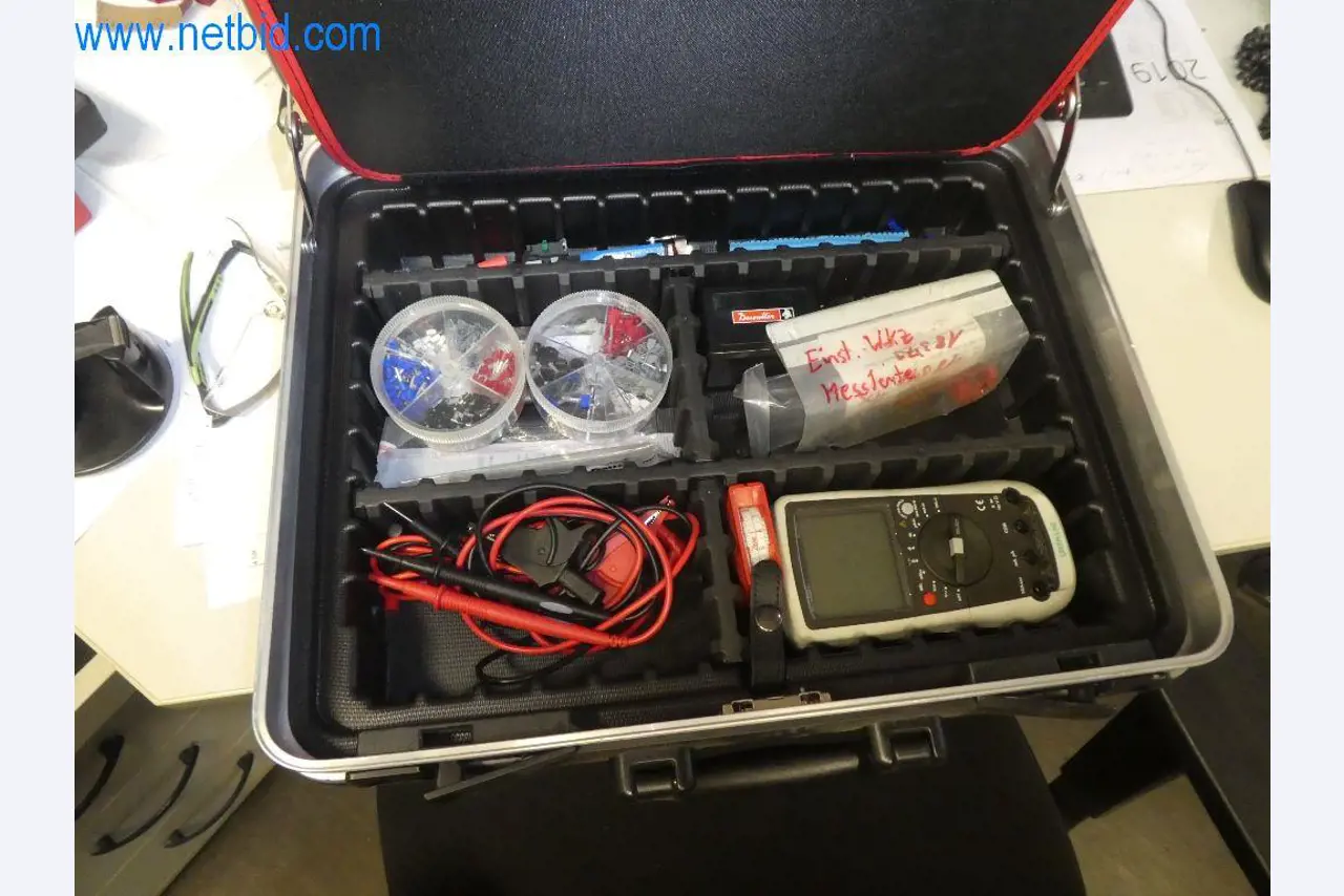 Řezací stroje, dílenské vybavení-3