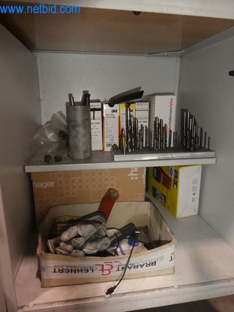 Řezací stroje, dílenské vybavení-10