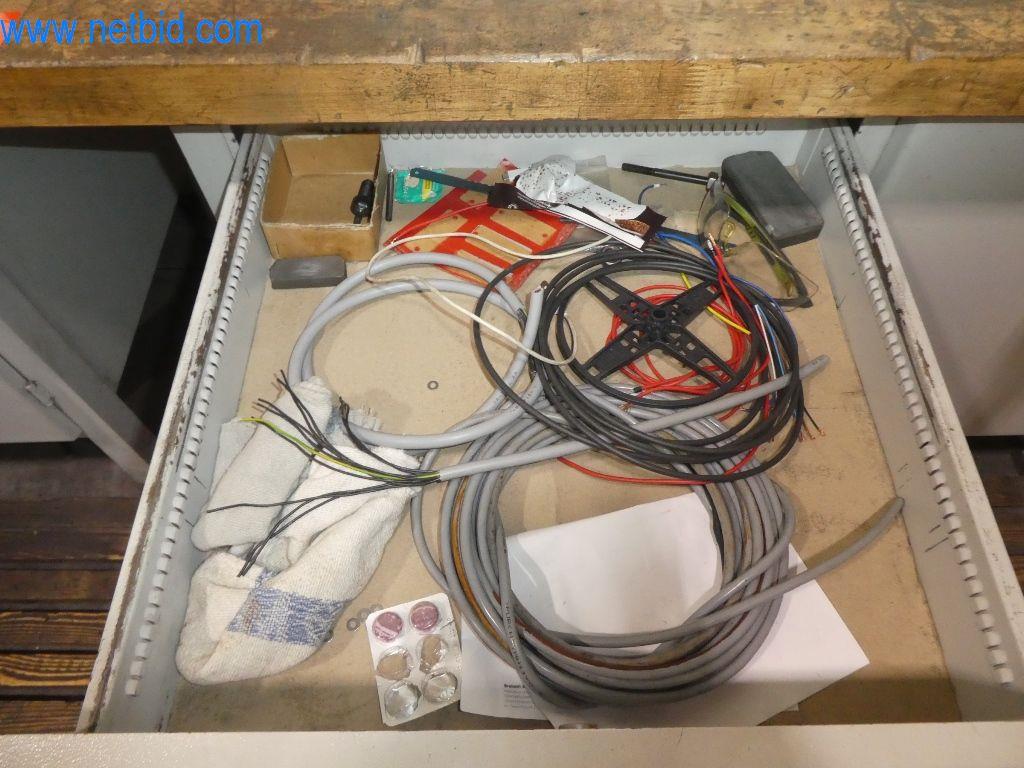 Řezací stroje, dílenské vybavení-12