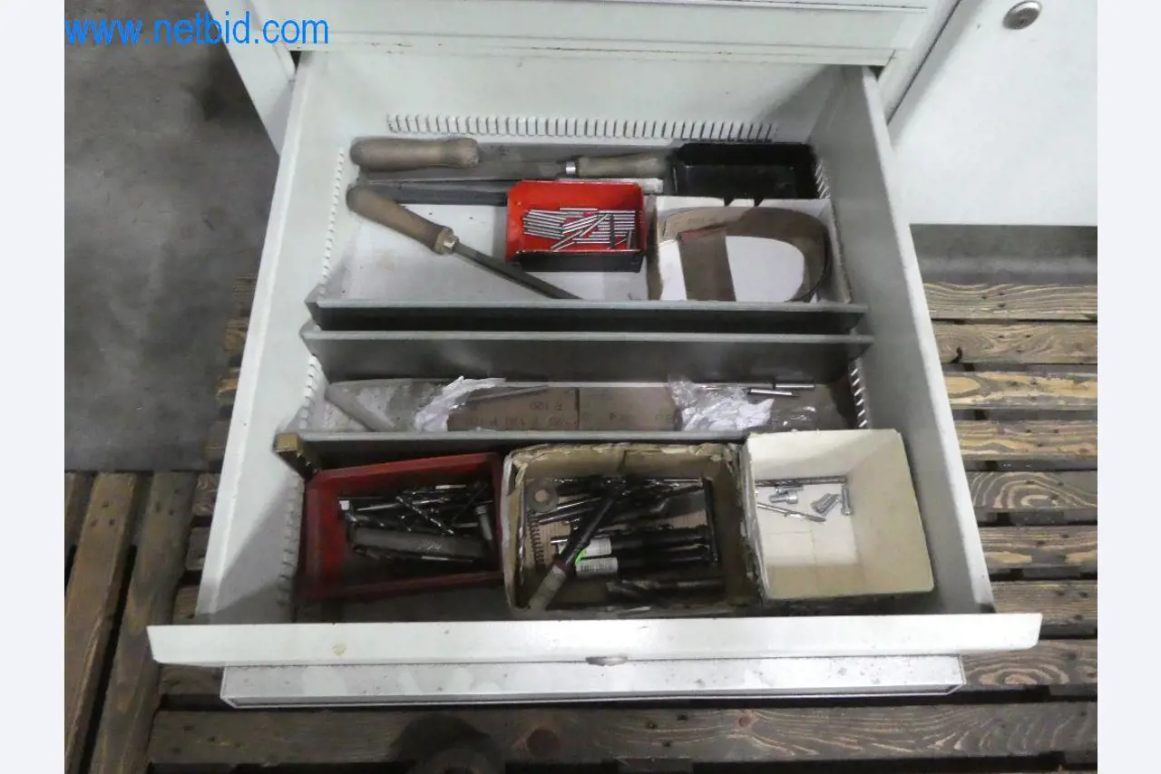 Cutting machines, workshop equipment-4