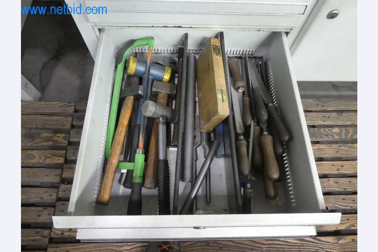 Cutting machines, workshop equipment-8