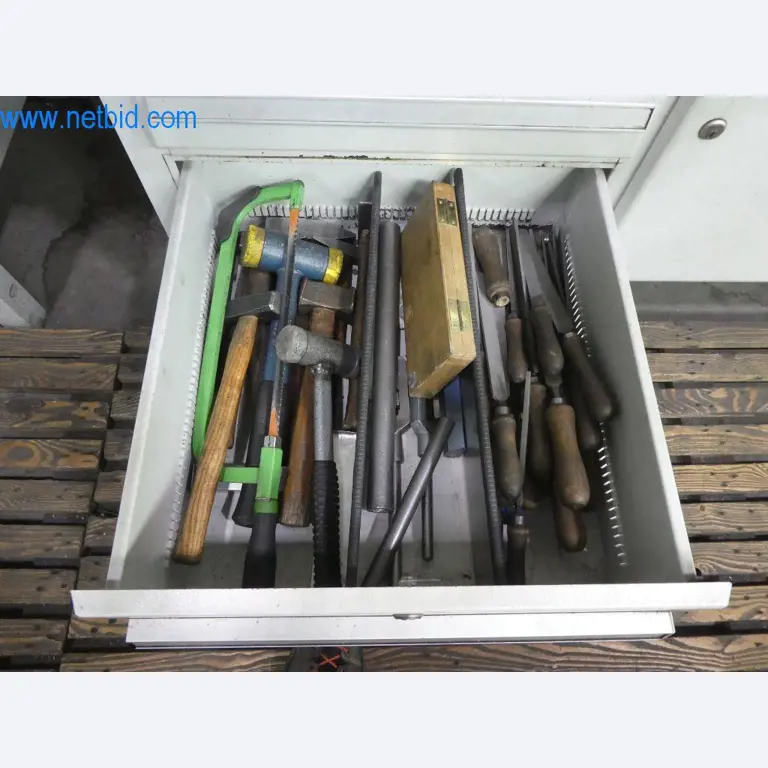 Cutting machines, workshop equipment-8