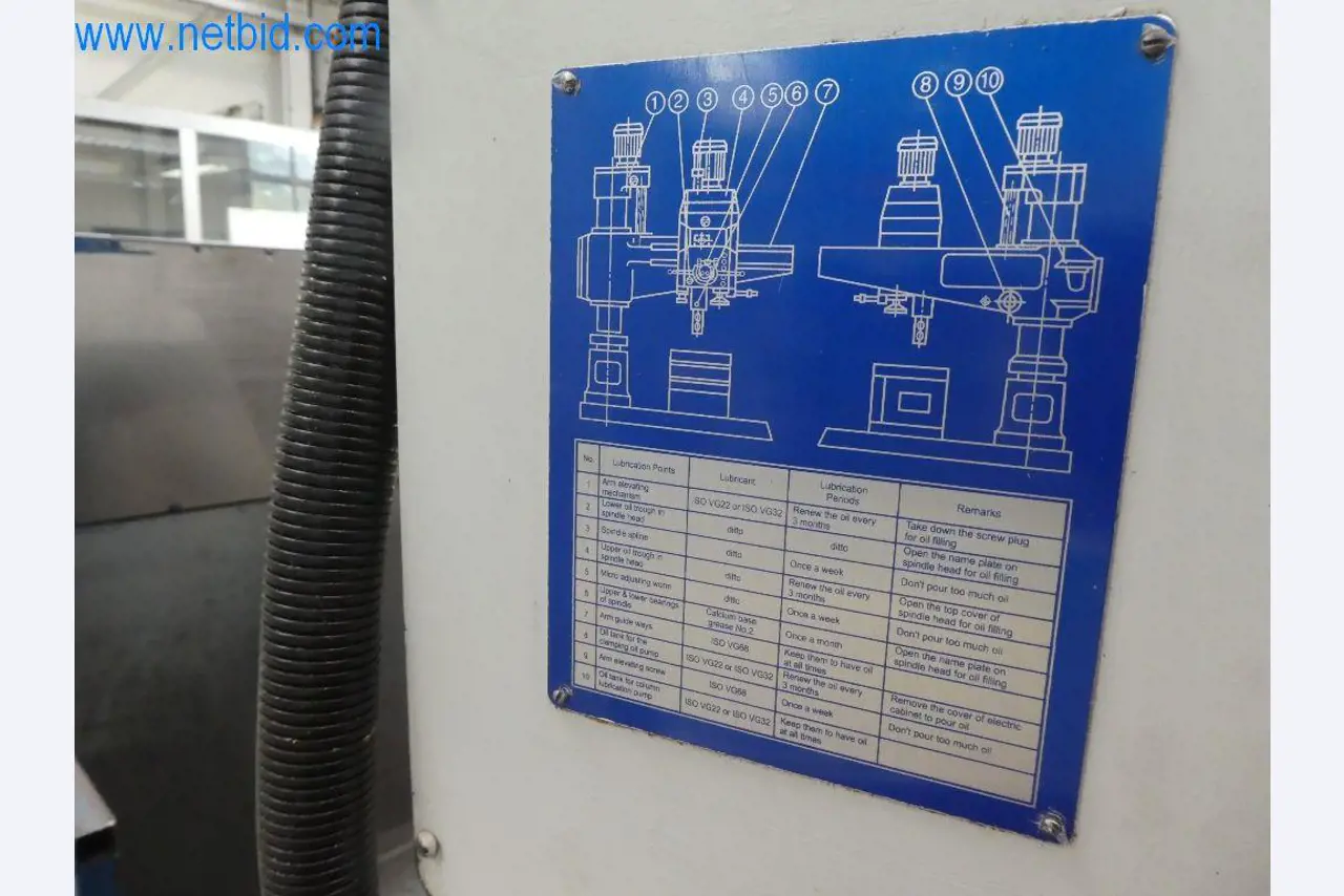 Řezací stroje, dílenské vybavení-9