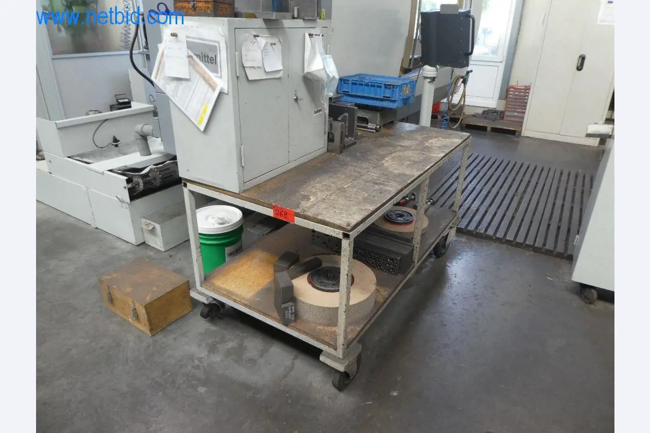 Řezací stroje, dílenské vybavení-10