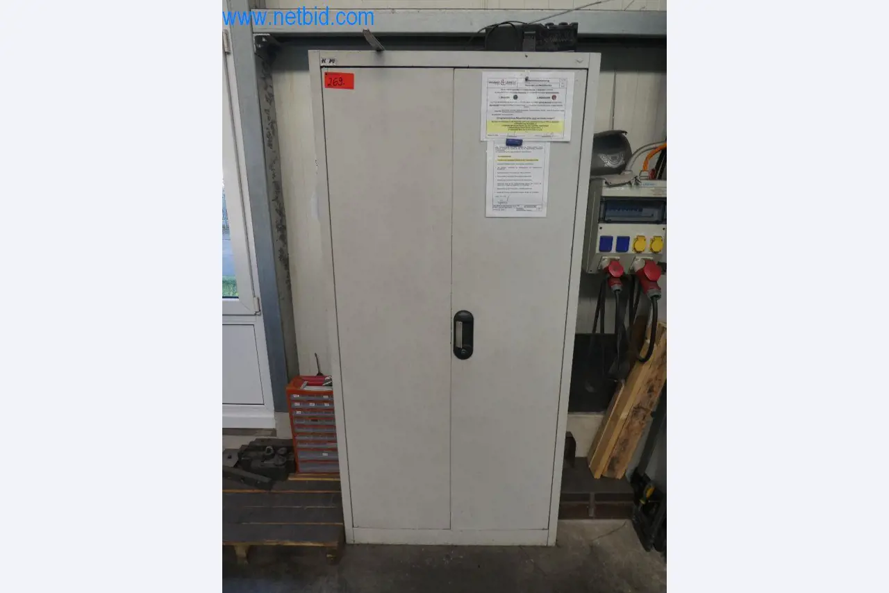 Řezací stroje, dílenské vybavení-3