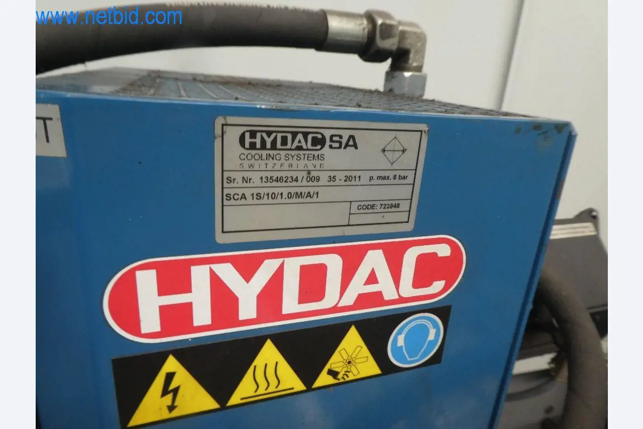 Řezací stroje, dílenské vybavení-8