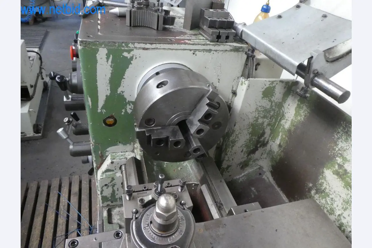 Řezací stroje, dílenské vybavení-10