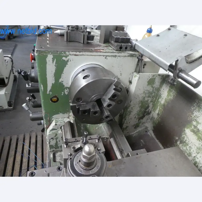 Řezací stroje, dílenské vybavení-10