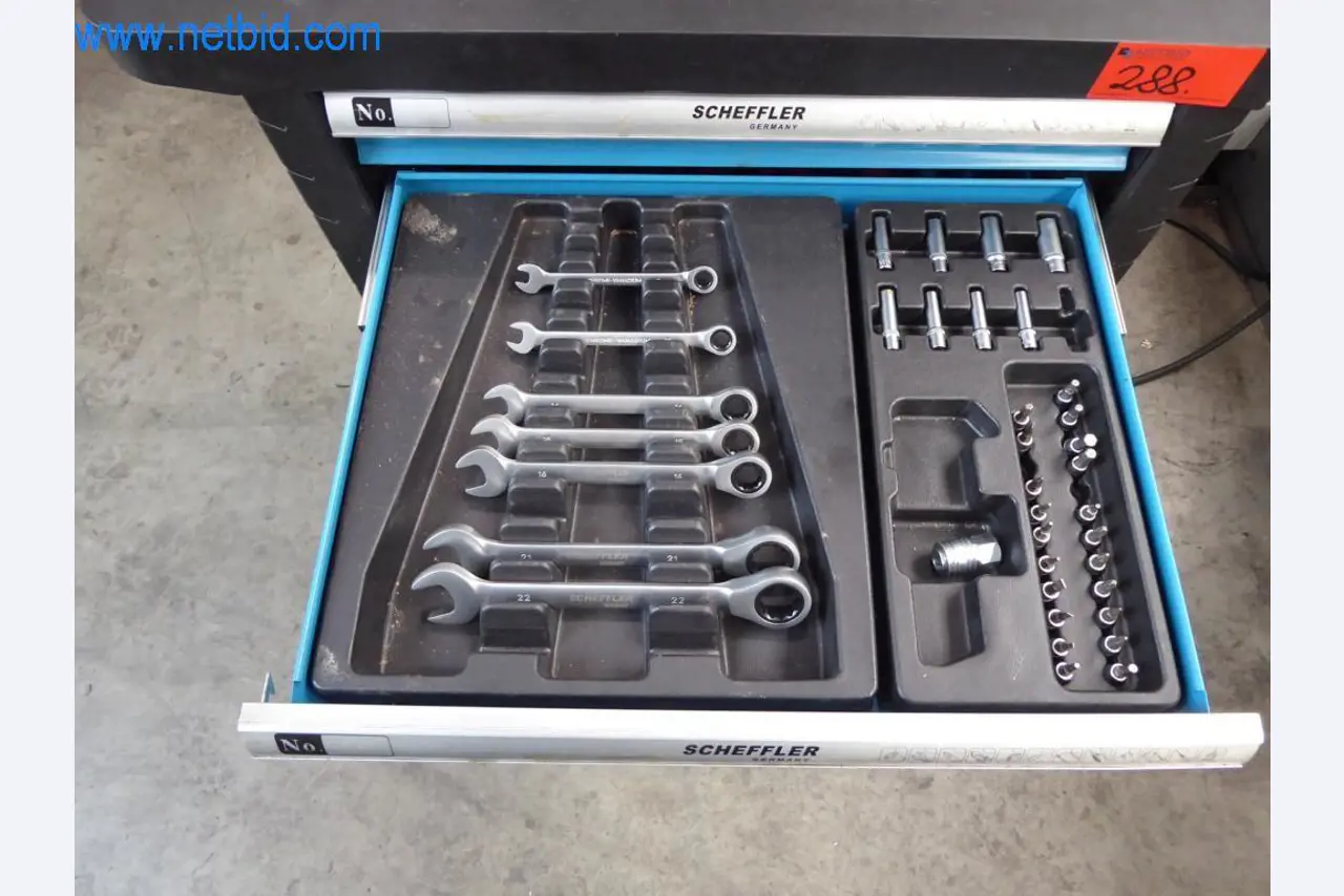 Řezací stroje, dílenské vybavení-3