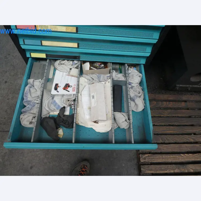 Řezací stroje, dílenské vybavení-13