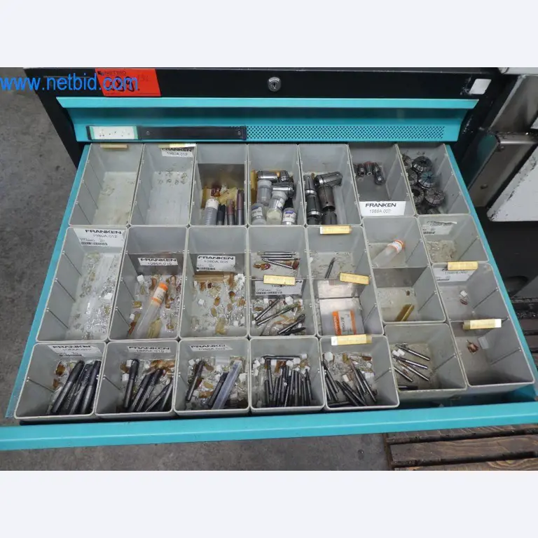 Řezací stroje, dílenské vybavení-8