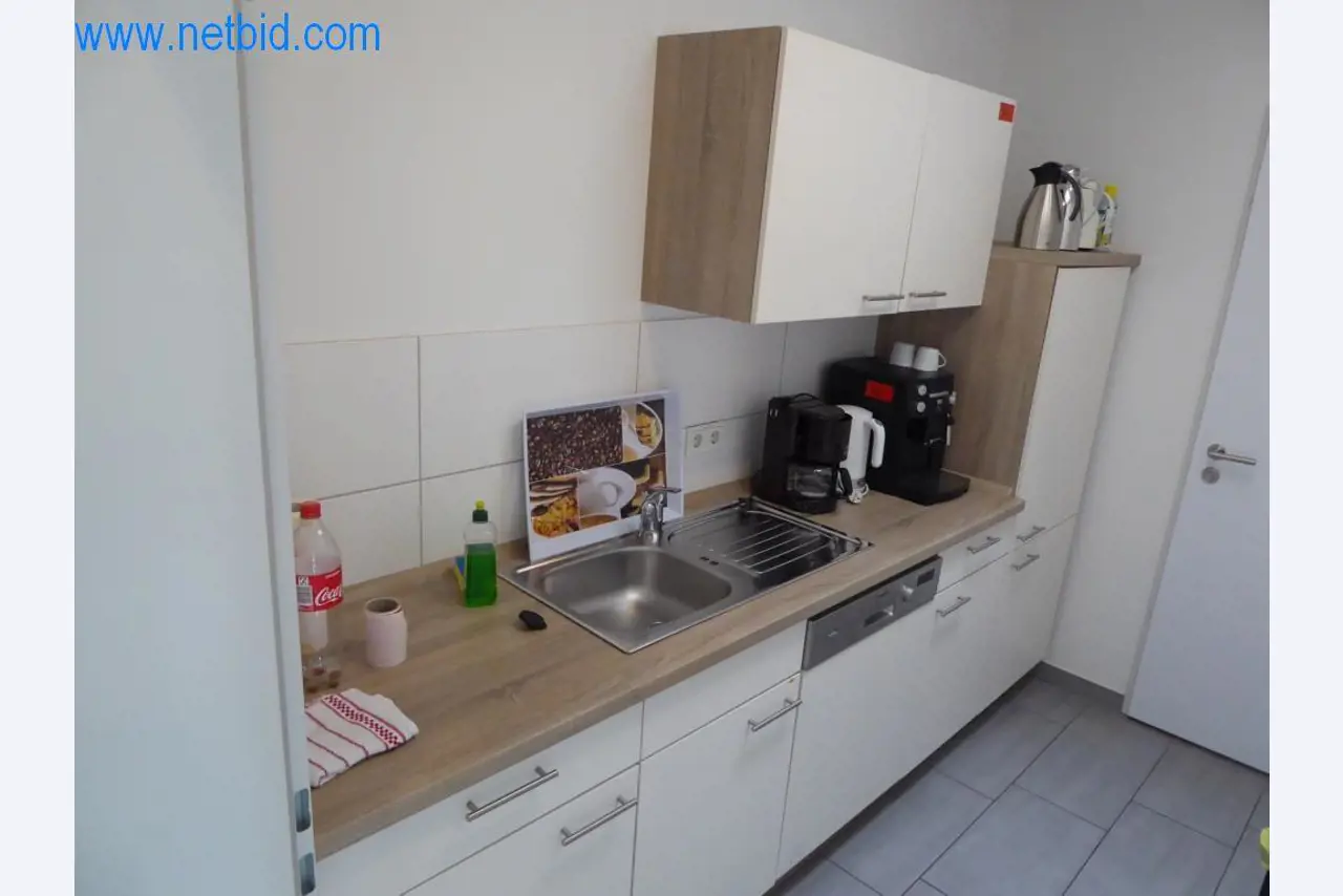 Řezací stroje, dílenské vybavení-1