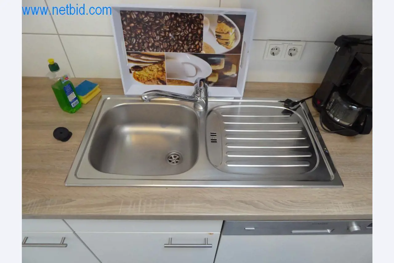 Řezací stroje, dílenské vybavení-3