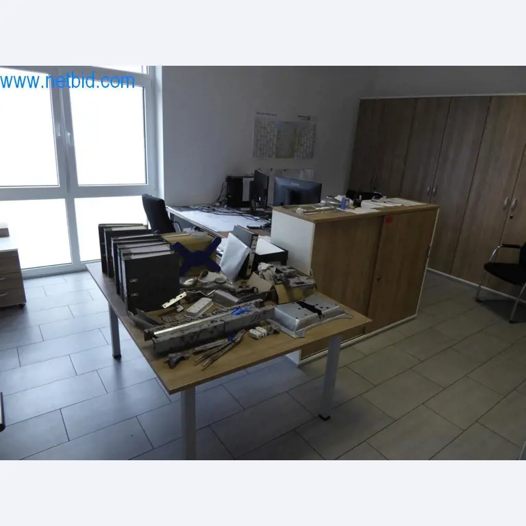 Řezací stroje, dílenské vybavení-1