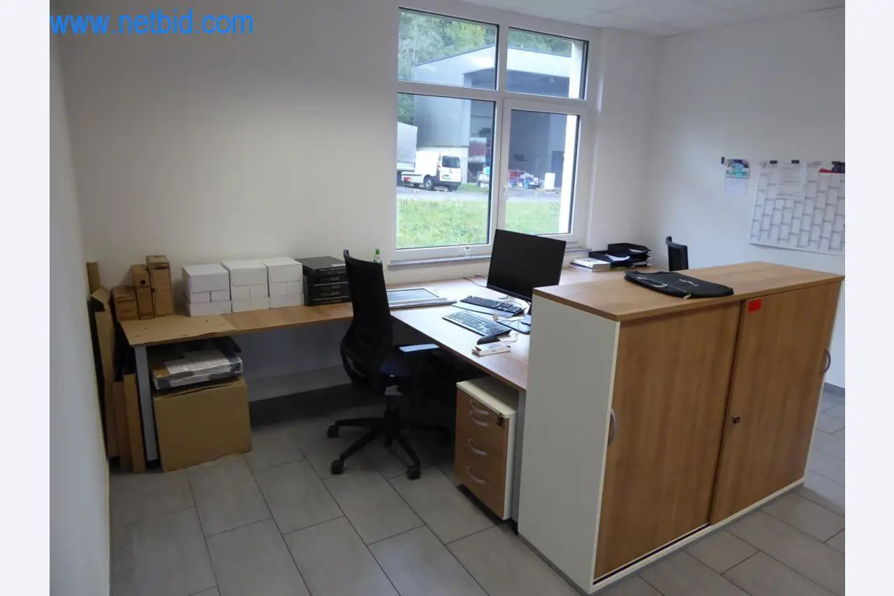 Řezací stroje, dílenské vybavení-1