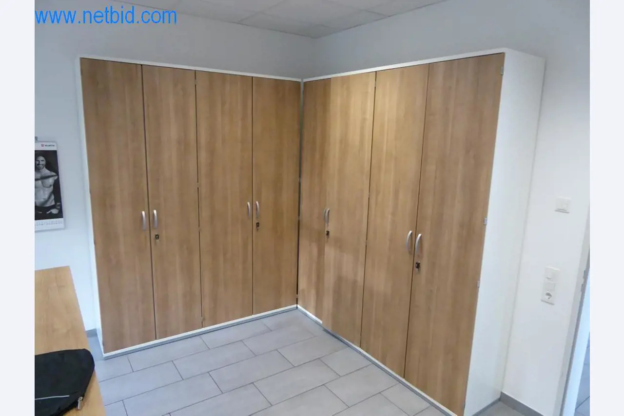 Řezací stroje, dílenské vybavení-3