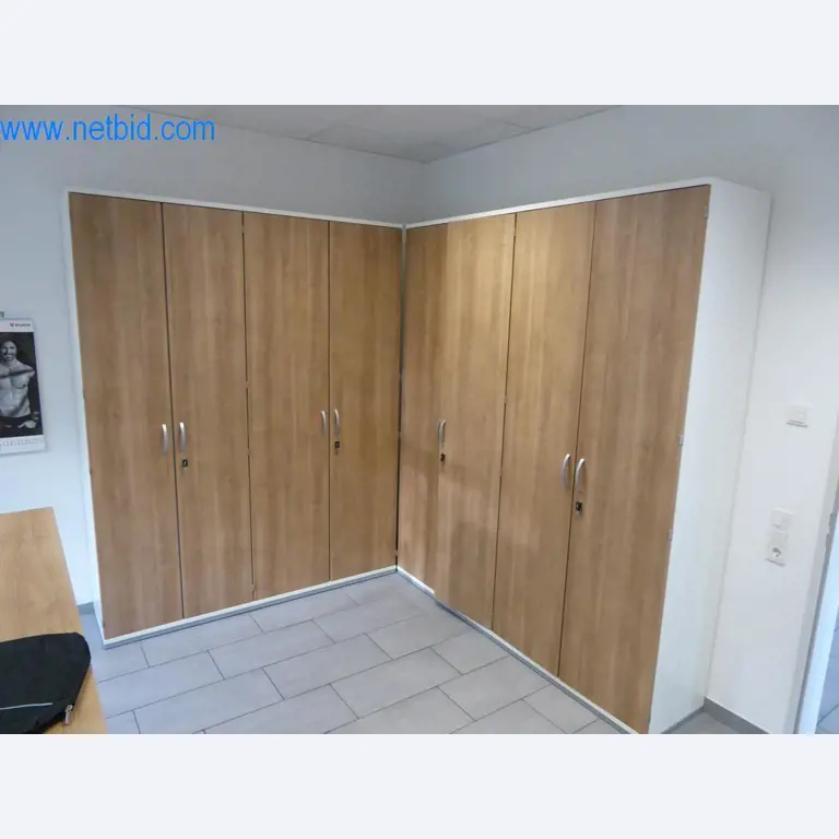 Řezací stroje, dílenské vybavení-3