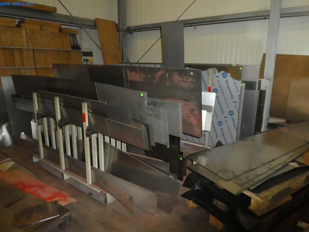 Řezací stroje, dílenské vybavení-7