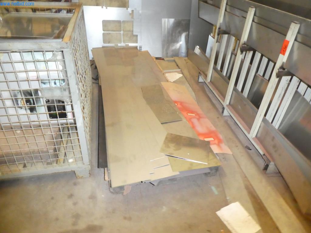 Řezací stroje, dílenské vybavení-8