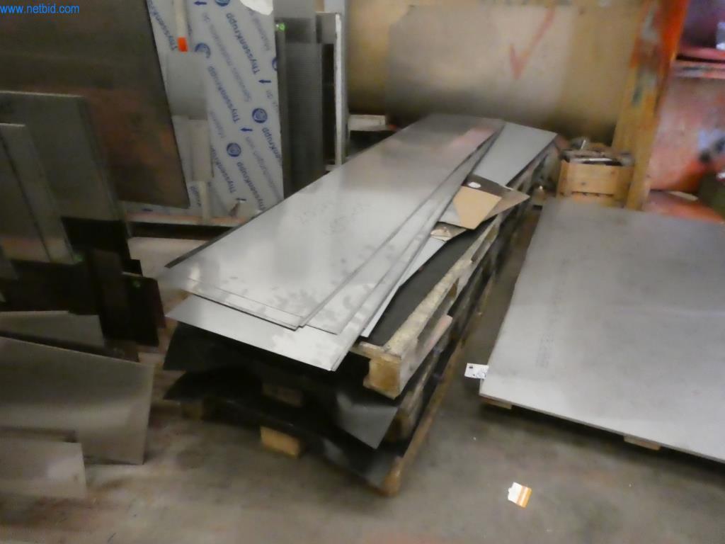 Řezací stroje, dílenské vybavení-9