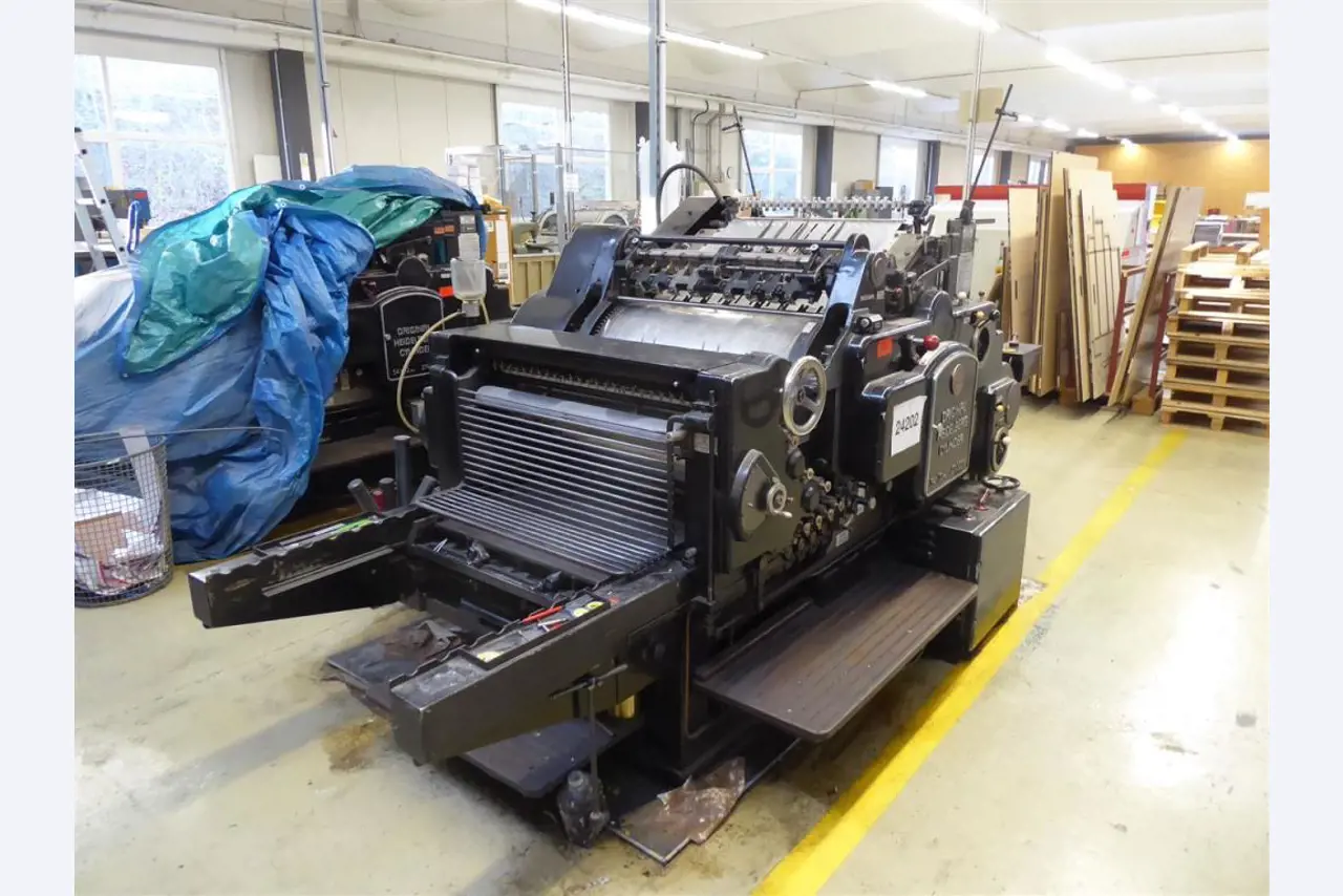 Tiskanje prikazovalnikov, izdelava prikazovalnikov, nadaljnja obdelava kartonske embalaže-3