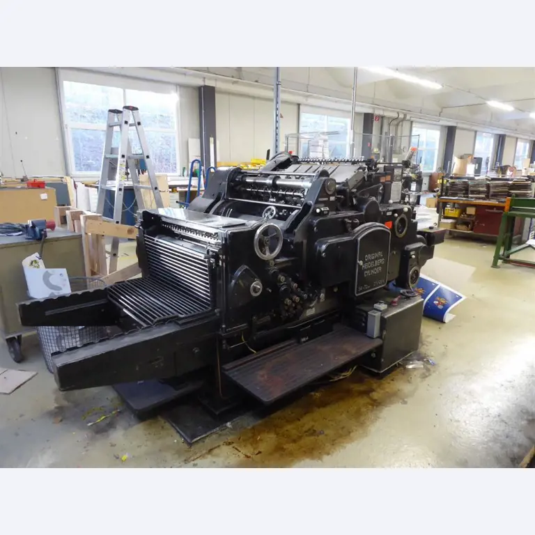 Tiskanje prikazovalnikov, izdelava prikazovalnikov, nadaljnja obdelava kartonske embalaže-3