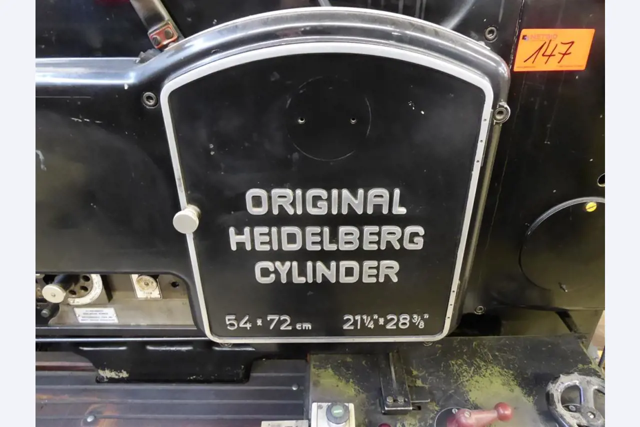 Tiskanje prikazovalnikov, izdelava prikazovalnikov, nadaljnja obdelava kartonske embalaže-4