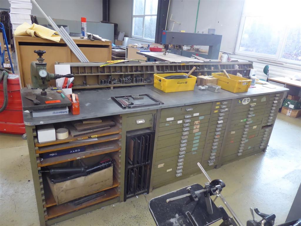 Impresión de expositores, producción de expositores, tratamiento posterior de envases de cartón-6