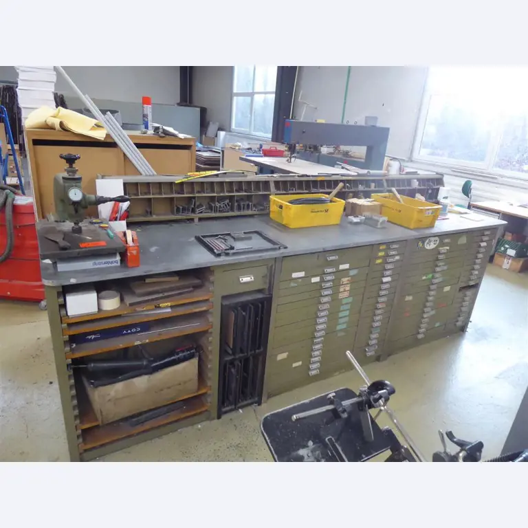 Display printing, display production, further processing of cardboard-6