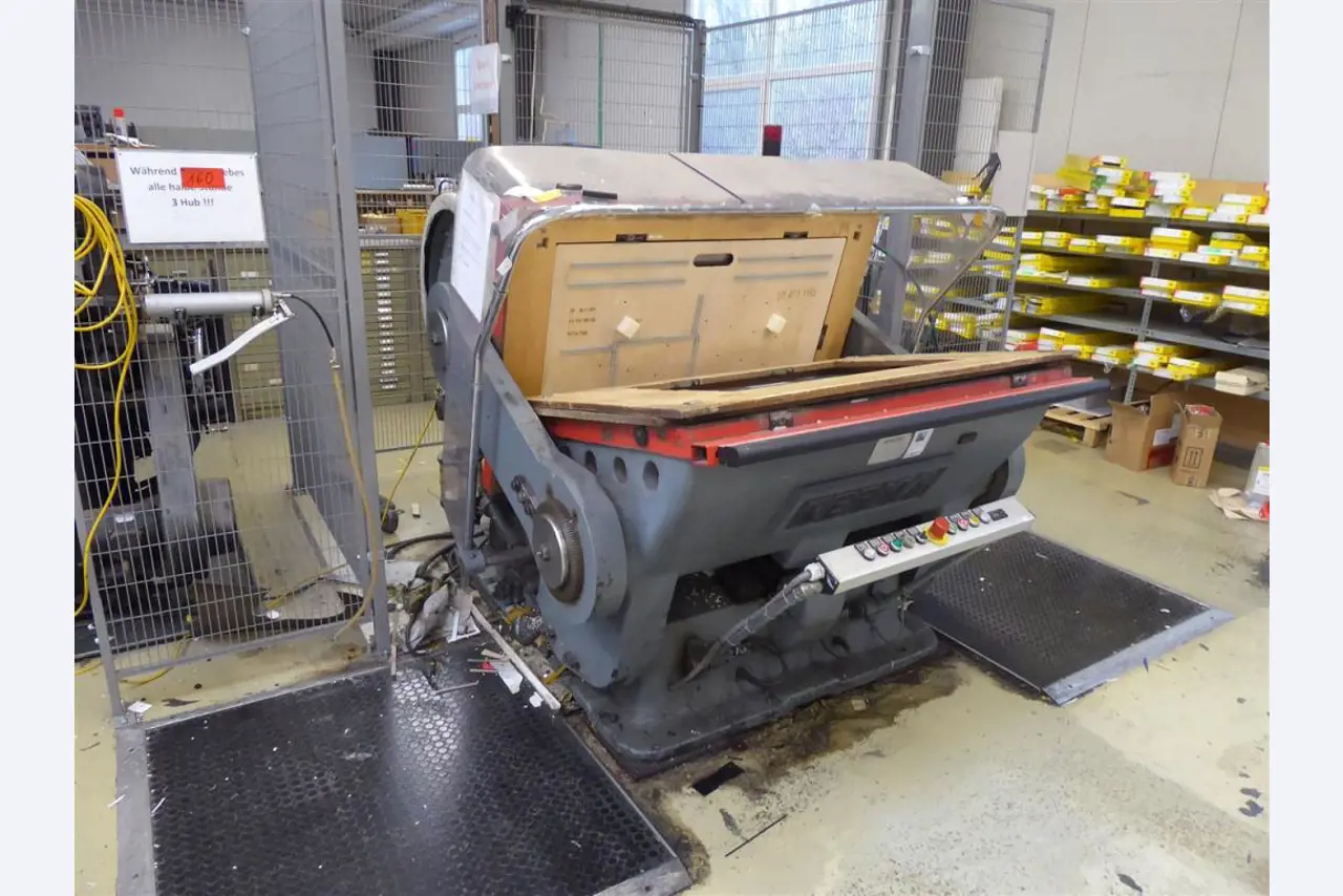 Impressão de ecrãs, produção de ecrãs, tratamento posterior de embalagens de cartão-1