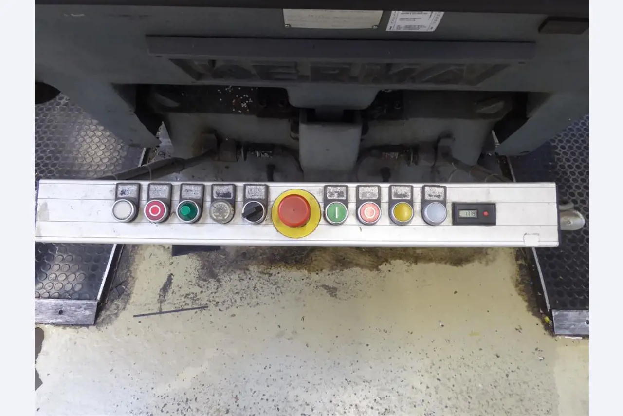 Impressão de ecrãs, produção de ecrãs, tratamento posterior de embalagens de cartão-4