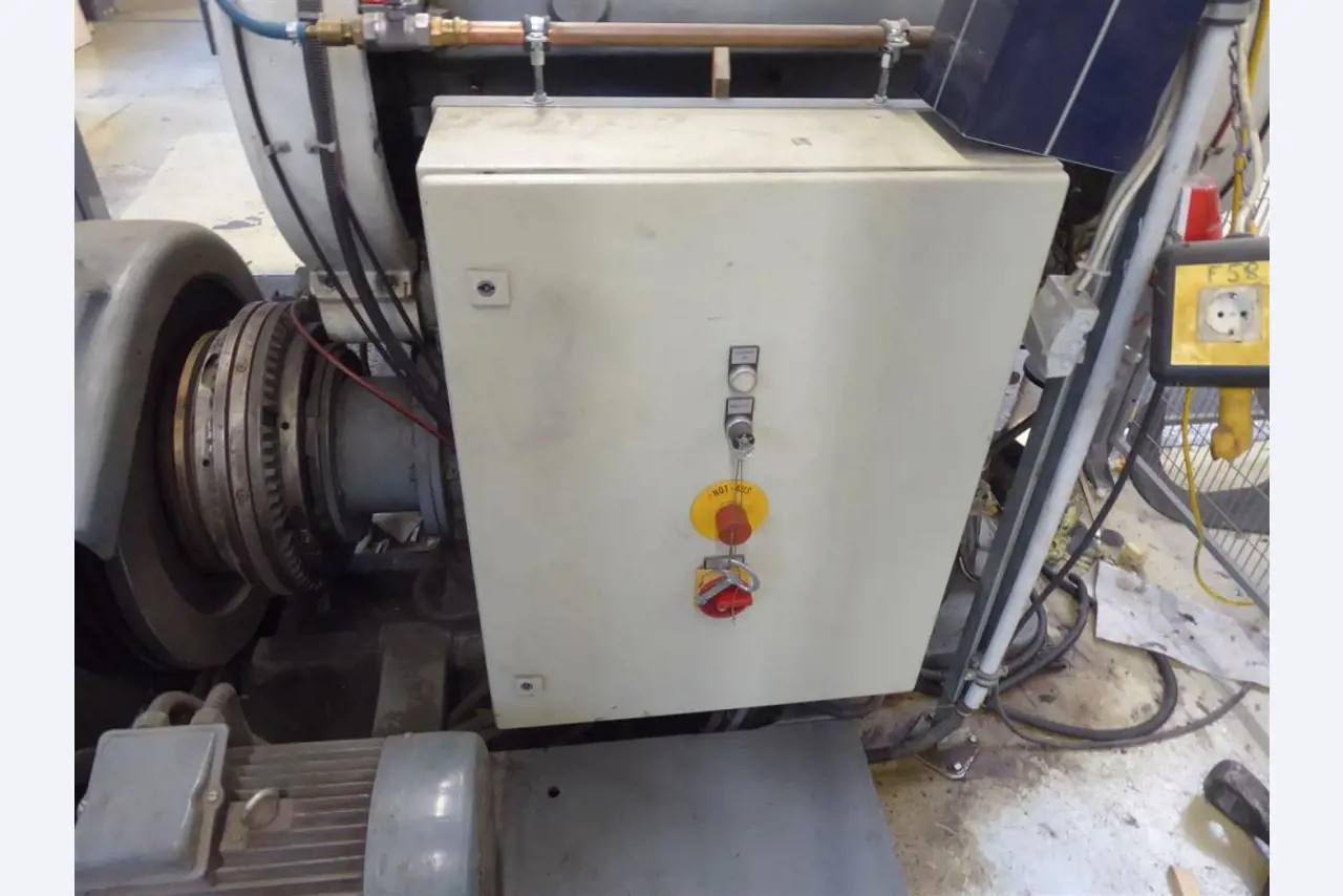 Impressão de ecrãs, produção de ecrãs, tratamento posterior de embalagens de cartão-6