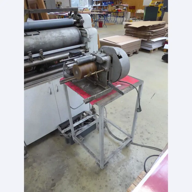 Impressão de ecrãs, produção de ecrãs, tratamento posterior de embalagens de cartão-1