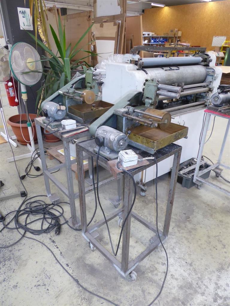 Impressão de ecrãs, produção de ecrãs, tratamento posterior de embalagens de cartão-2