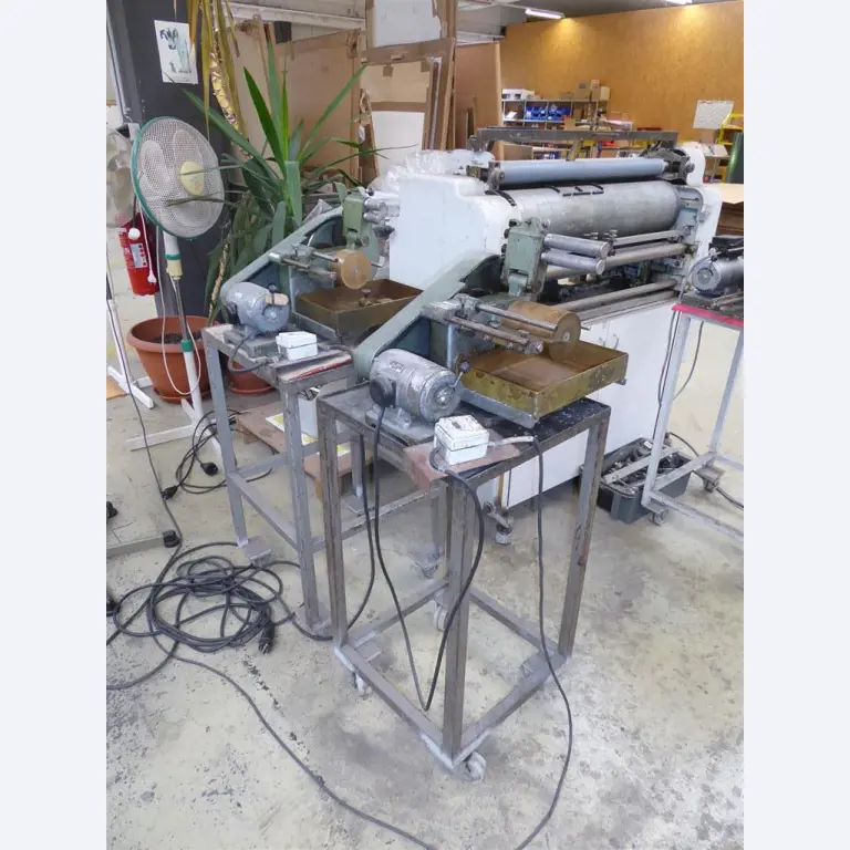 Impressão de ecrãs, produção de ecrãs, tratamento posterior de embalagens de cartão-2