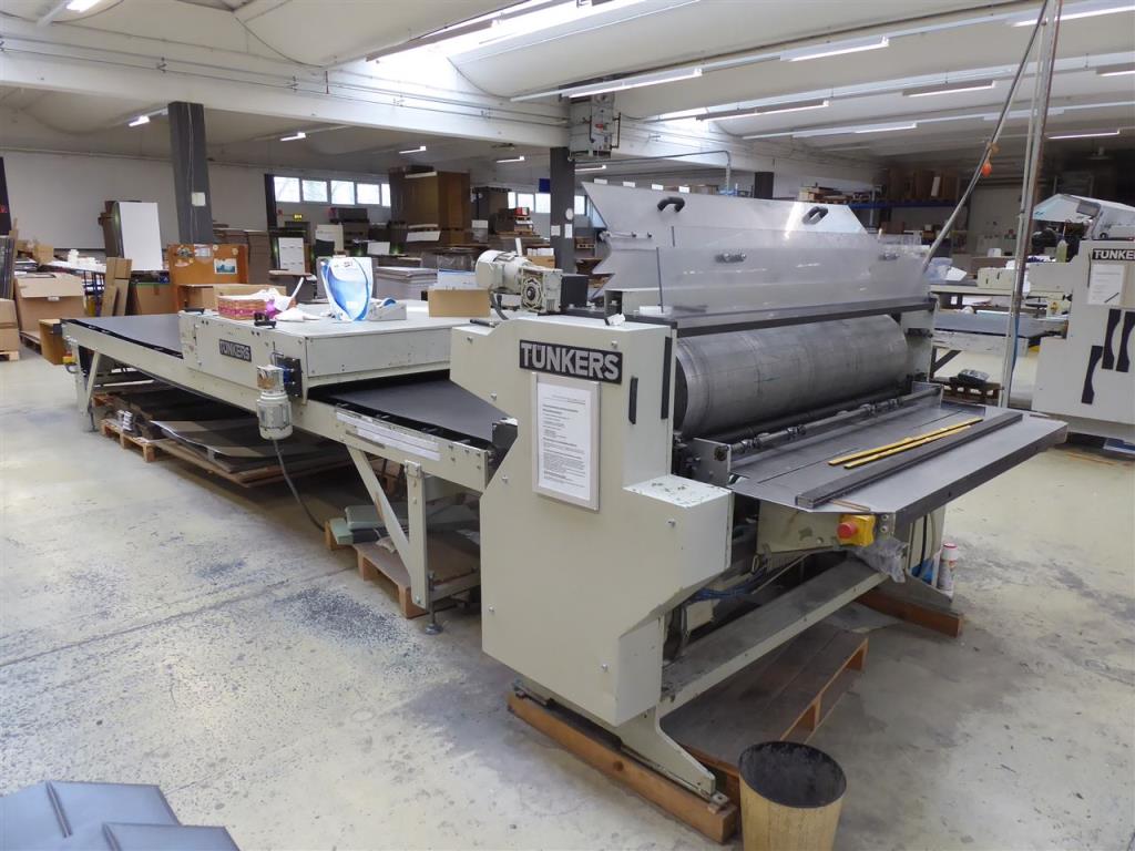 Impresión de expositores, producción de expositores, tratamiento posterior de envases de cartón-2