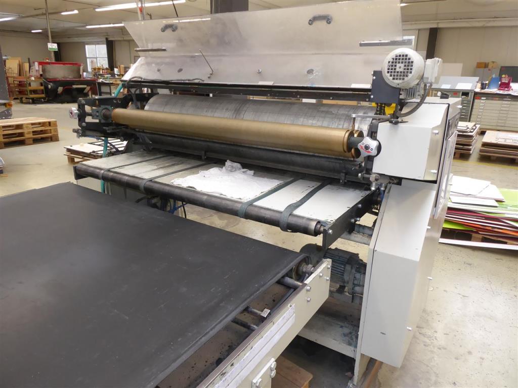 Impresión de expositores, producción de expositores, tratamiento posterior de envases de cartón-4