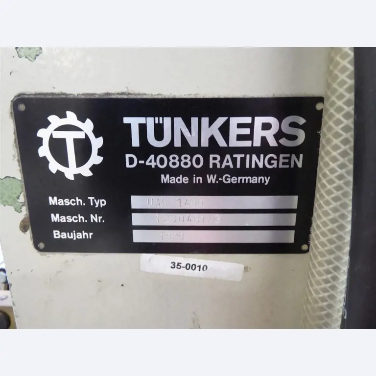 Display printing, display production, further processing of cardboard-5